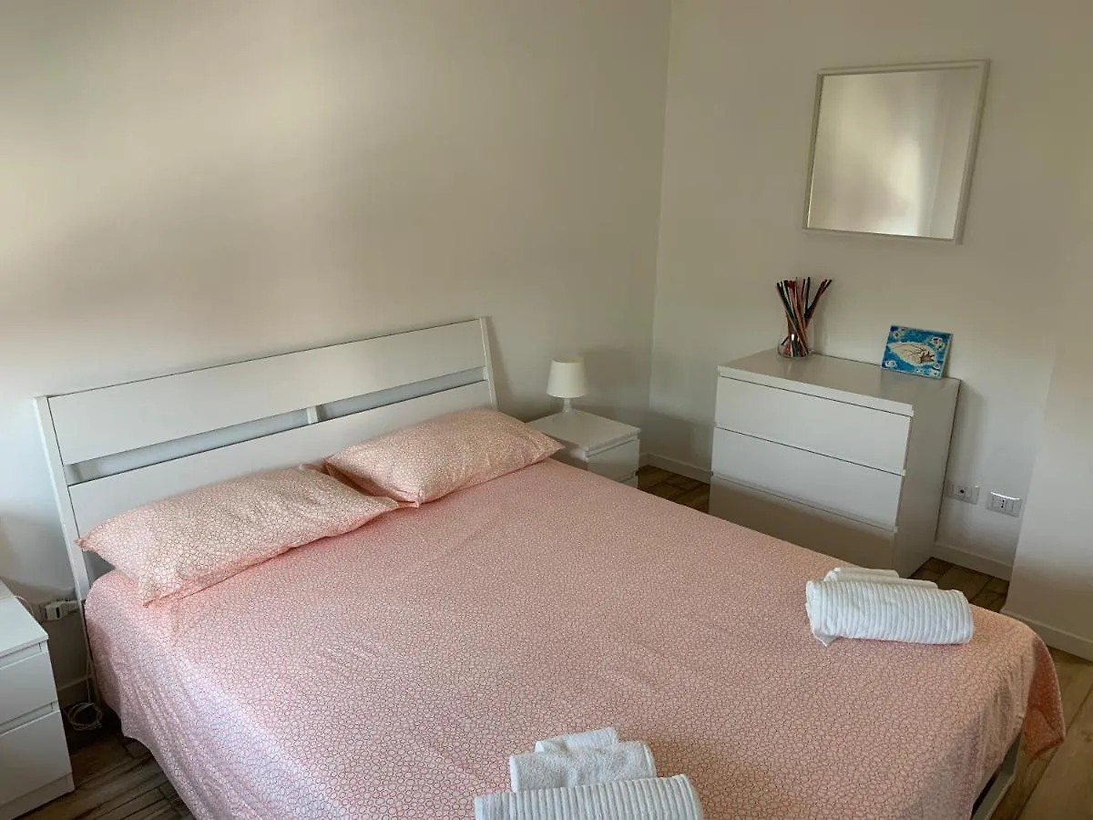 Violet House 0*, Giardini Naxos Italien