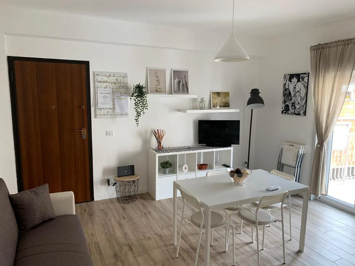 Violet House 0*, Giardini Naxos